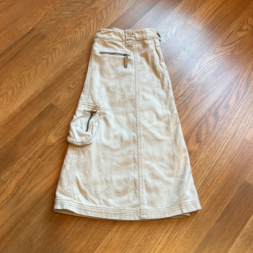 J. Jill cream floral utility A-line silhouette midi skirt. Size 8. - Picture 14 of 17